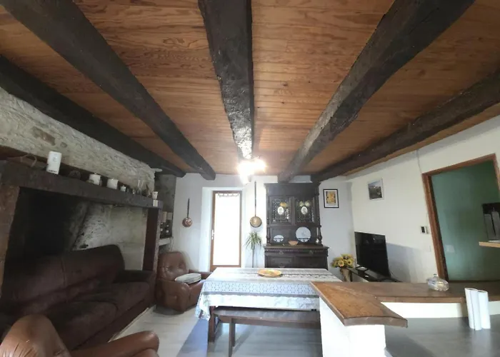 Vakantiehuis Lescurette Fossemagne